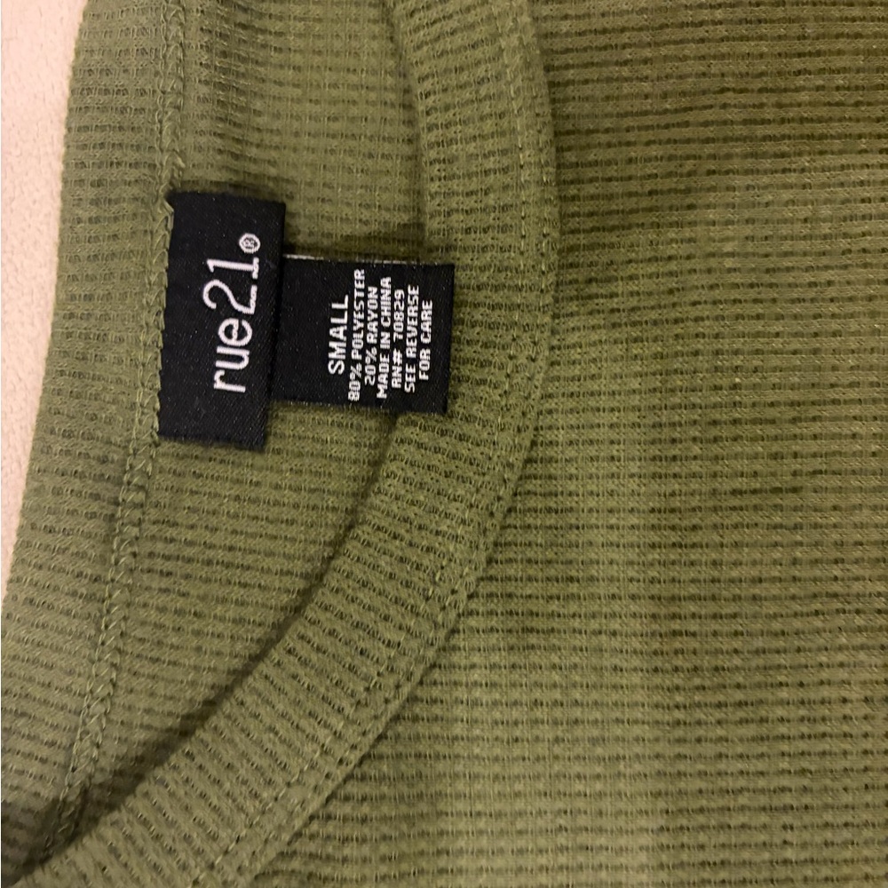 Rue21 Olive Ribbed Tee - Picture 2 of 3